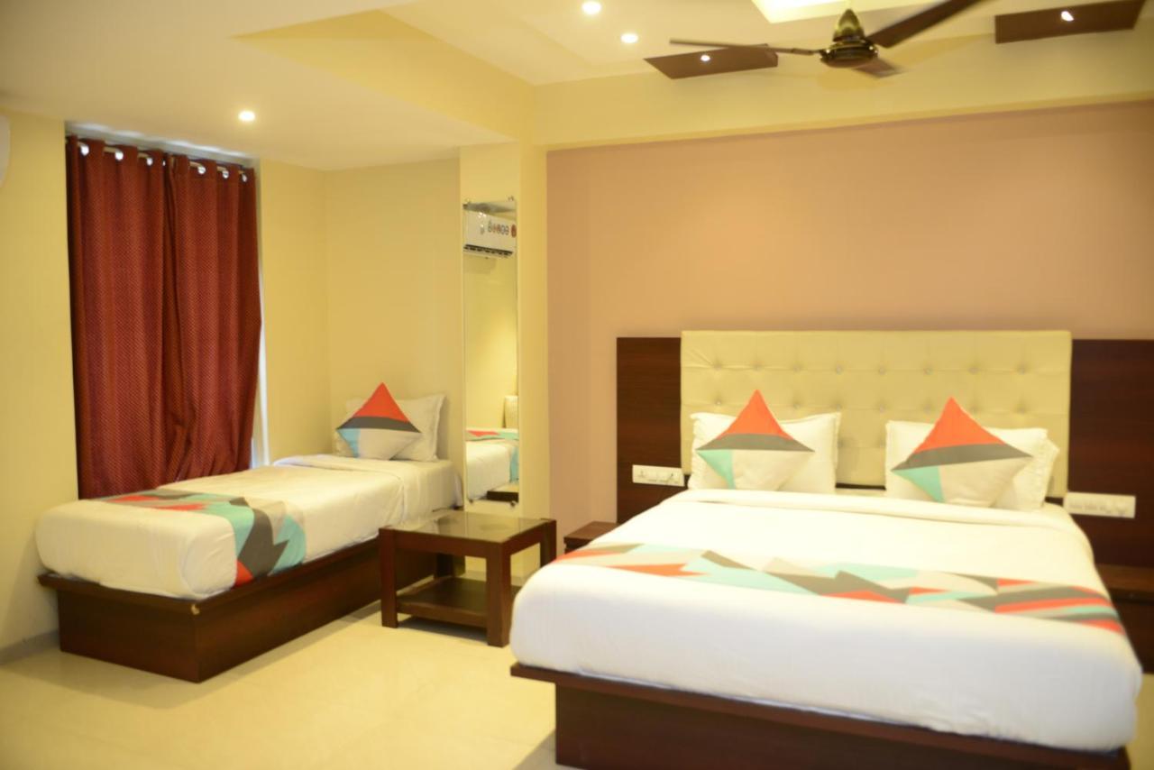 Hotel Malad Inn Opposite Malad Railway Station 뭄바이 외부 사진