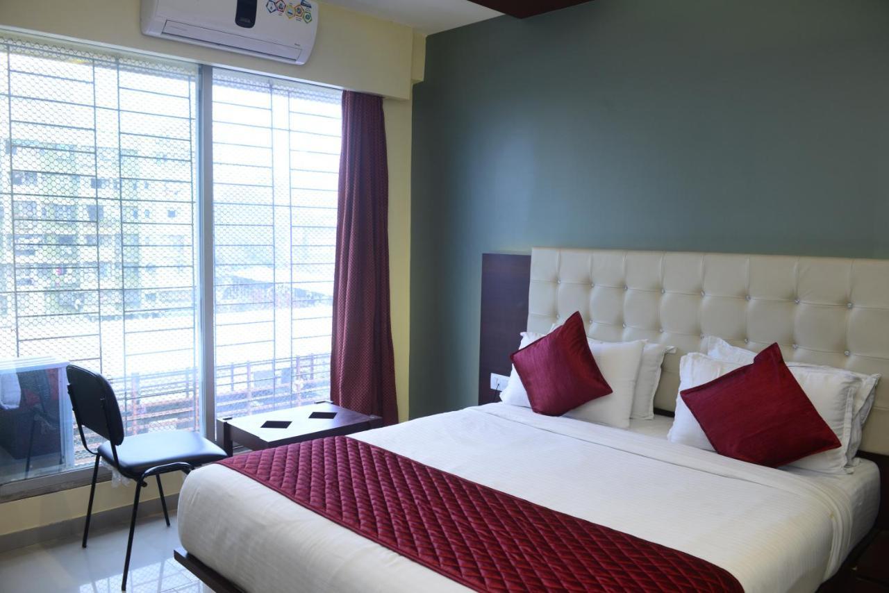 Hotel Malad Inn Opposite Malad Railway Station 뭄바이 외부 사진