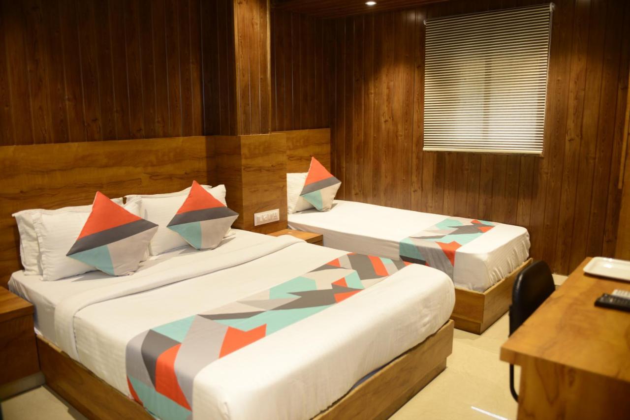 Hotel Malad Inn Opposite Malad Railway Station 뭄바이 외부 사진